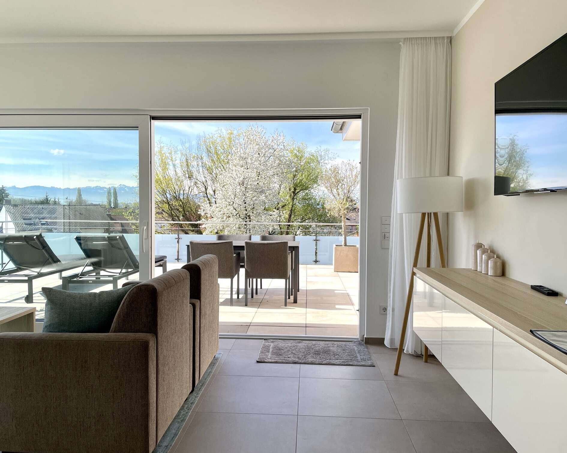 Wohnbereich der Ferienwohnung Penthouse-Appartement in Langenargen am Bodensee