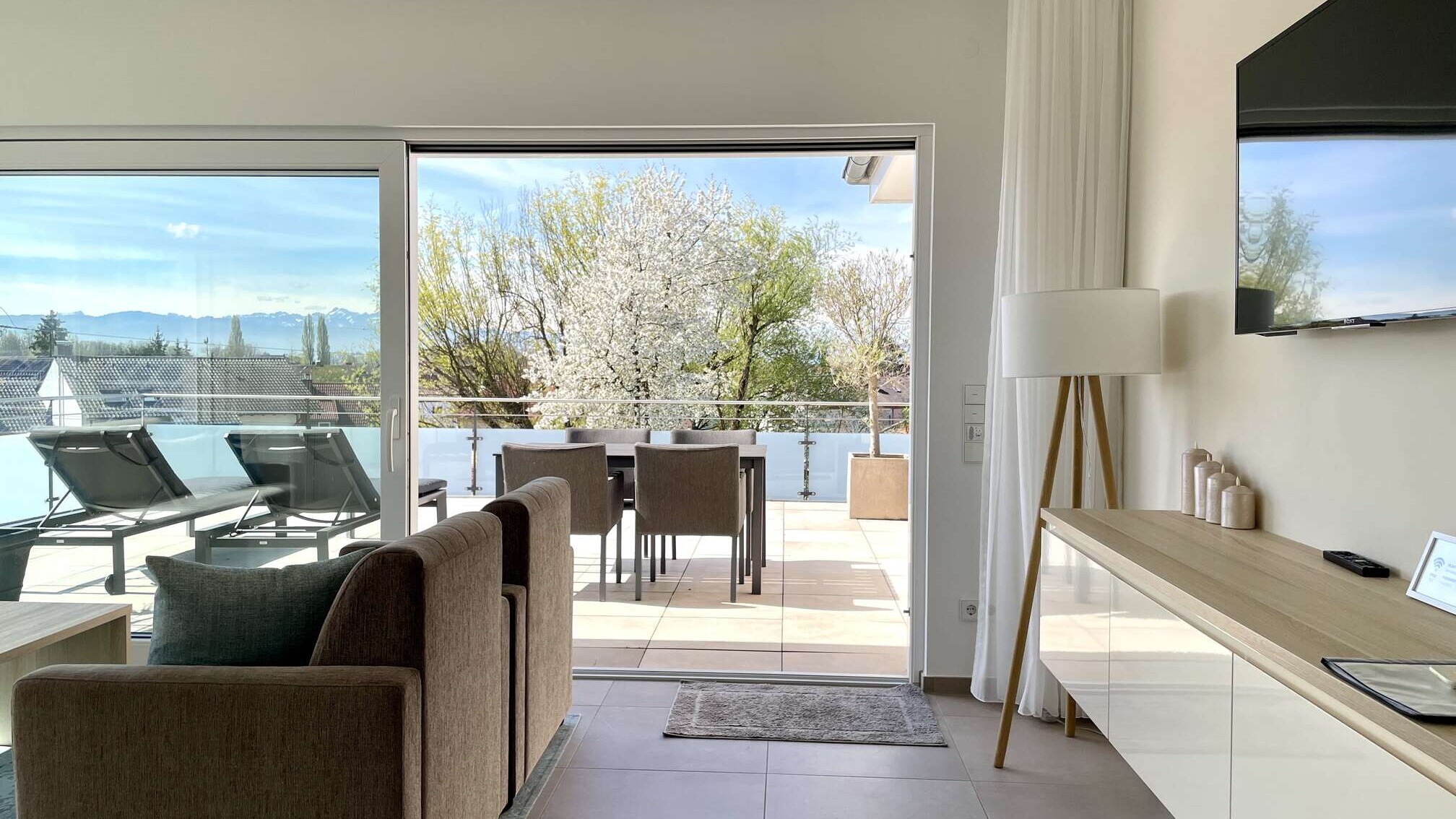 Wohnbereich der Ferienwohnung Penthouse-Appartement in Langenargen am Bodensee