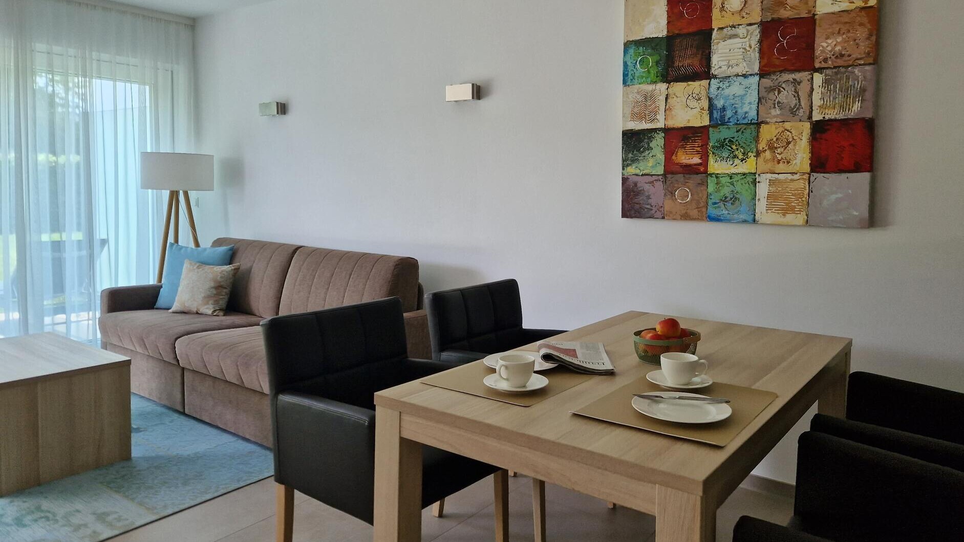 Ess- und Wohnbereich der Ferienwohnung Appartement in Langenargen am Bodensee